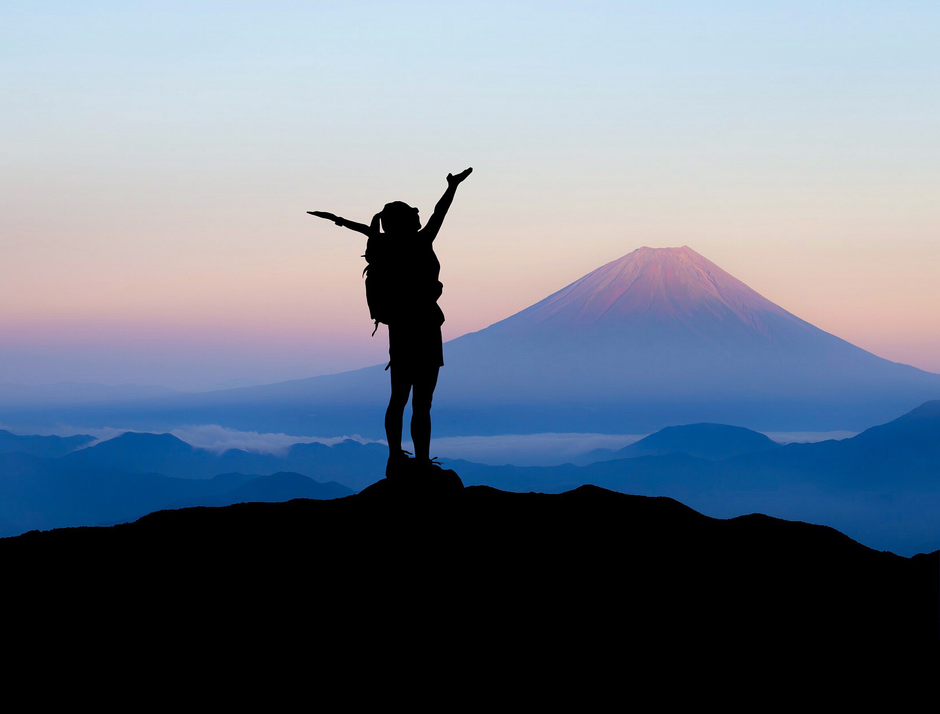backpacker-g8697f24ca_1920